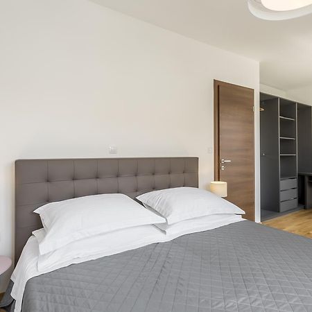 Luxury 3 Bed Apartment, Large Terrace, Pool, Close To Beach And Split! Podstrana Exteriér fotografie