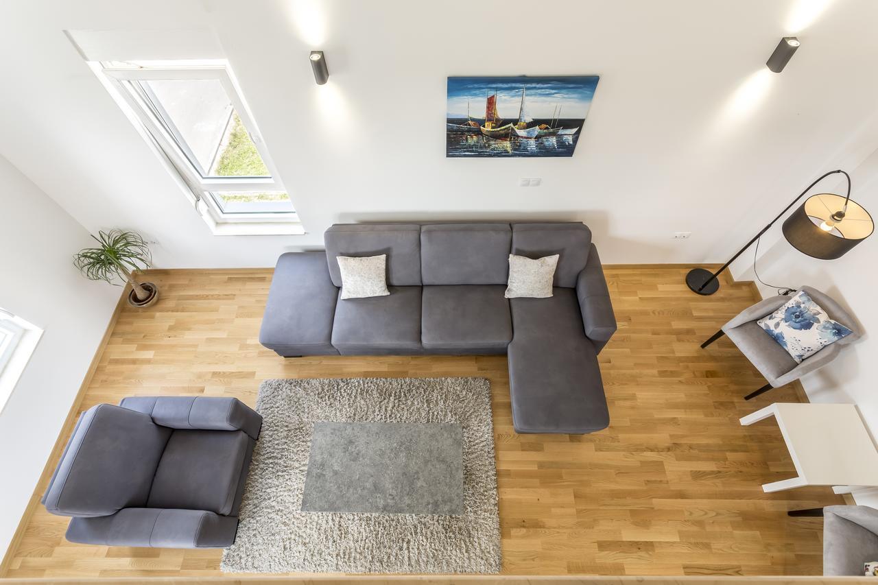 Luxury 3 Bed Apartment, Large Terrace, Pool, Close To Beach And Split! Podstrana Exteriér fotografie