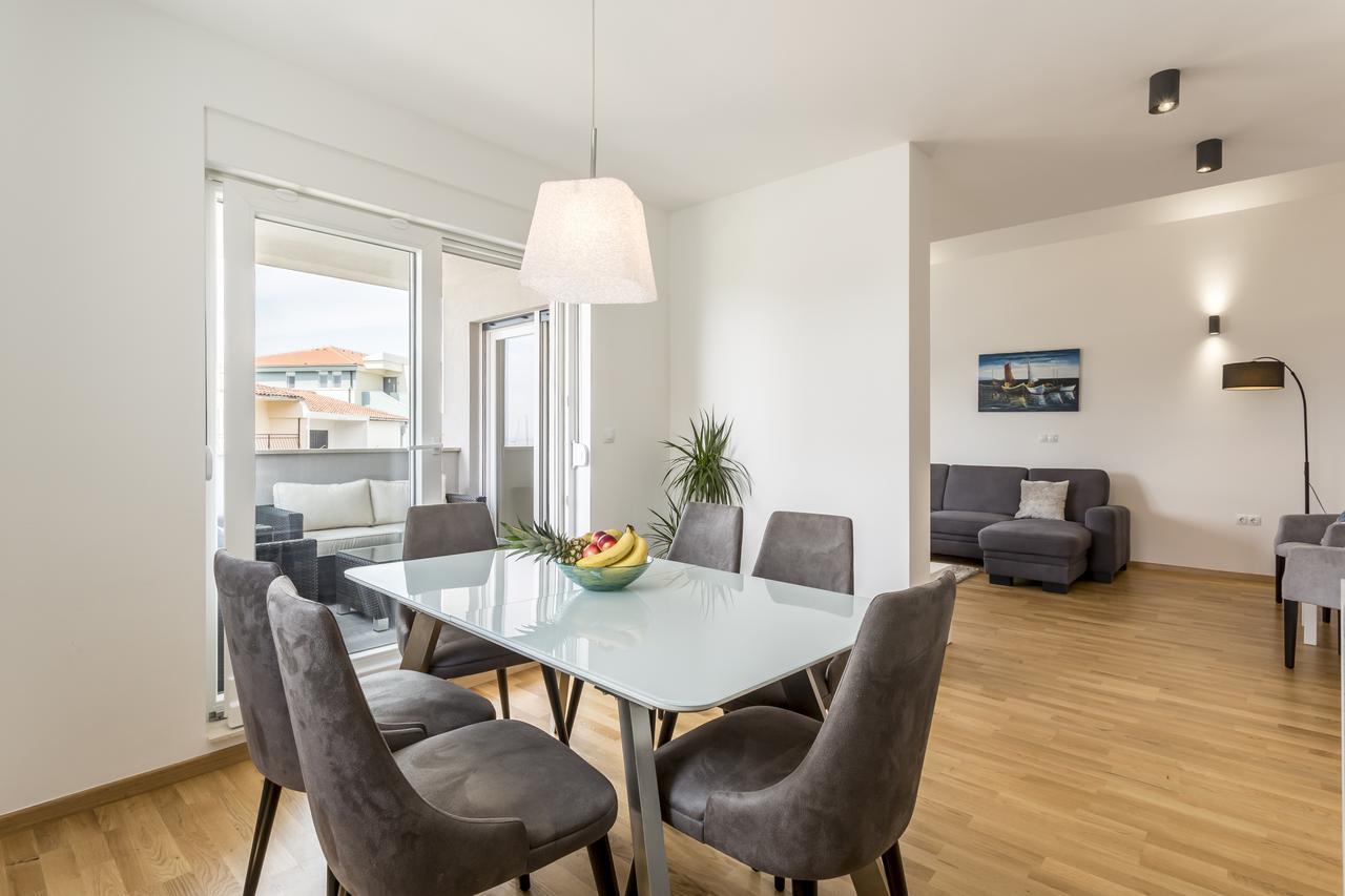 Luxury 3 Bed Apartment, Large Terrace, Pool, Close To Beach And Split! Podstrana Exteriér fotografie