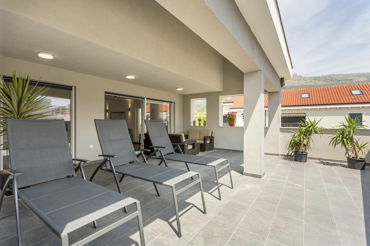 Luxury 3 Bed Apartment, Large Terrace, Pool, Close To Beach And Split! Podstrana Exteriér fotografie