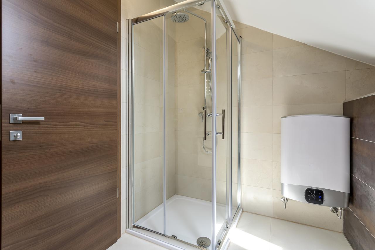 Luxury 3 Bed Apartment, Large Terrace, Pool, Close To Beach And Split! Podstrana Exteriér fotografie